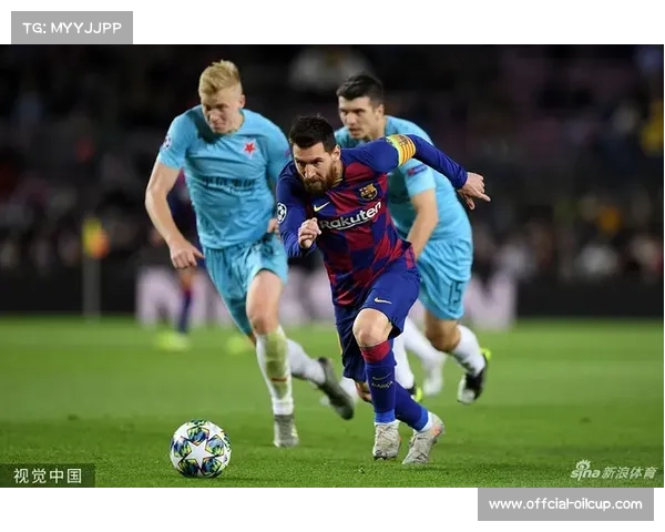 巴萨4-2逆转布拉格斯拉维亚，莱万破门逼近梅西纪录
